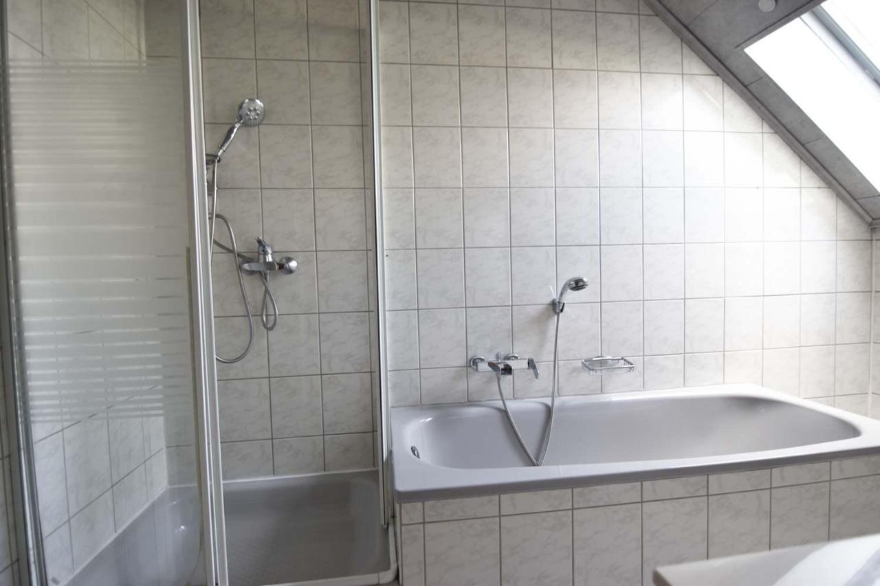 Cozy Worker Apartments Niederkassel Exterior foto